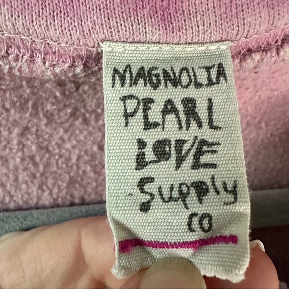 Magnolia Pearl Flight Flowers Frida Nago
Sweatshirt OS - Picture 5 of 9